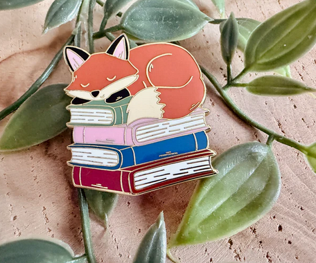 Fox & Books Enamel Pin